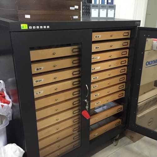 Tủ chống ẩm S-039 Tủ chống ẩm S-039